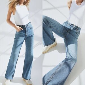 Levi's® Premium
70'S HIGH RISE FLARE WOMEN'S JEANS size 27